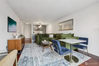 The open flow of the unit really maximizes every square foot.