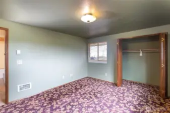 office or bedroom
