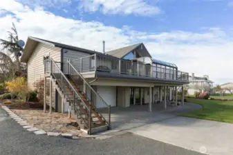 stairs to deck