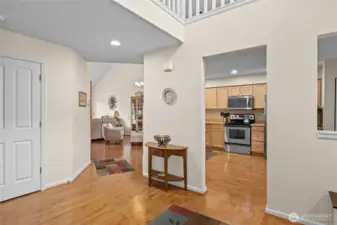 Entry leads to kitchen and dinning room.