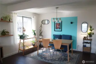 Dining Room with views of Saddlerock and Canal Trail.
