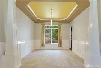 Formal Dining