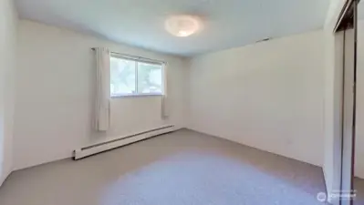 3rd bedroom with furniture removed