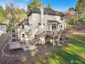 Exterior & Outdoor Living Areas