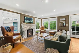 Main Level - Living Room