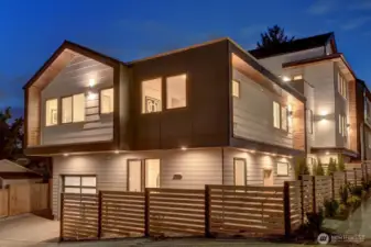 Street facing DADU with single car garage,