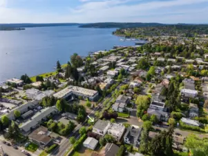 Three blocks to the Cross Kirkland Corridor trail, one block to beautiful waterfront parks and beaches and just minutes to vibrant downtown Bellevue, you'll savor luxury living amid world-class dining, shopping and amenities. Embrace the ultimate Kirkland lifestyle!