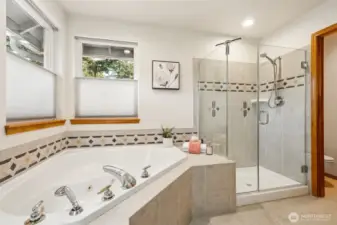 ENSUITE: Jetted tub for those long relaxing moments PLUS large walk-in shower.