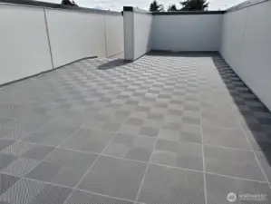 Rooftop Floor