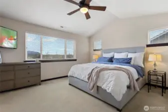 Upper Ensuite Bedroom