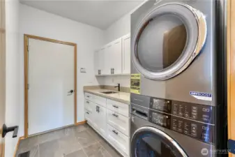 Brand new top of the line washer/dryer stay with the home.