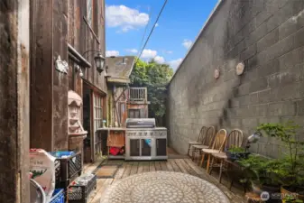 West Sideyard