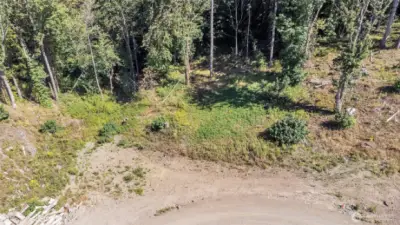 Lot upper area