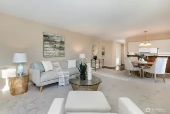 Come in an enjoy your new life in this bright, end-unit home in quiet Deer Park community