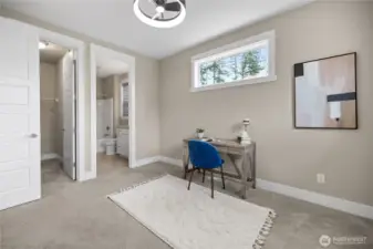 Junior Primary Suite including a full bath and walk in closet