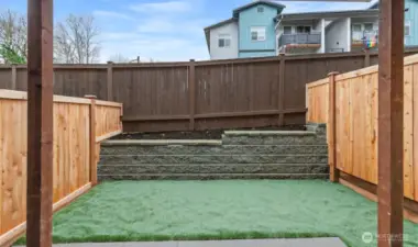 Photographs are for illustrative purposes only. Features, finishes, interior/exterior colors, landscaping and floorplan shown may vary from actual homes built