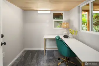 Home office? Art Studio? Playroom?