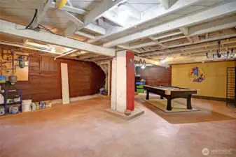 So much space downstairs!