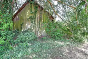 Old barn on the corner of the property...ready for new life!