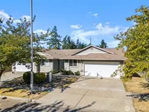 3 BR townhome with 2 car garage