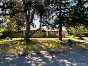 Welcome to 31 Burnt Mountain Place, Sequim, WA!