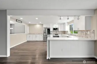 Breakfast Bar And Kitchen View