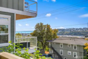 Lovely Puget Sound, Territorial & Interbay Golf Course Views!