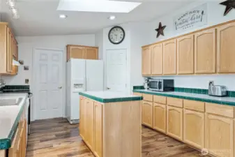 Kitchen w/LVP Flooring