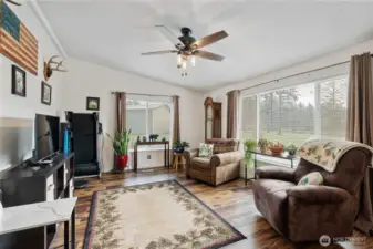 Light & Bright Family Room