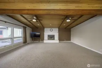 Propane fireplace for the cozy winter evenings!