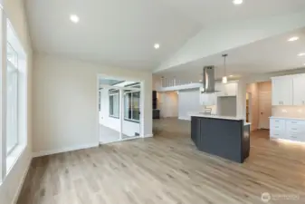 Photos are for illustration purposes only. Builder reserves the right to make changes without notification.