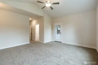 Photos are for illustration purposes only. Builder reserves the right to make changes without notification.