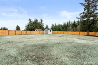 Photos are for illustration purposes only. Builder reserves the right to make changes without notification.