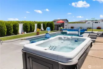 Hot tub.