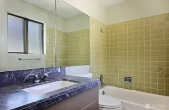 2nd Primary Bath