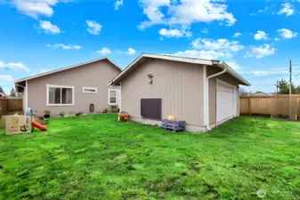 Pratical, easy care yard