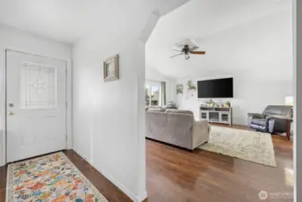 Welcome to this lovely, bright and open home.