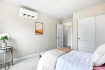 Photographs are for illustrative purposes only. Features, finishes, interior/exterior colors, landscaping and floorplan shown may vary from actual homes built.