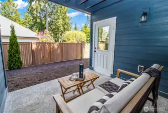 Photographs are for illustrative purposes only. Features, finishes, interior/exterior colors, landscaping and floorplan shown may vary from actual homes built.