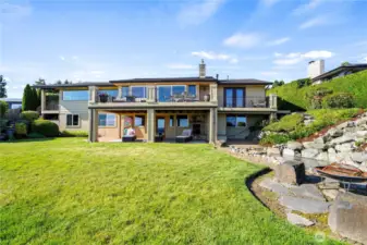 Expansive backyard provides ample room for entertaining, landscaping, and family activities—an ideal outdoor retreat.