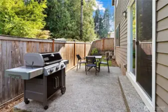 Fenced yard, perfect for play, pets & BBQs