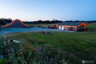 Barn & office buildings