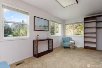 The main closet and additional closet space ensure plenty of room to store your wears.