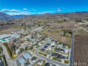 Quiet residential neighborhood just outside downtown Chelan.
