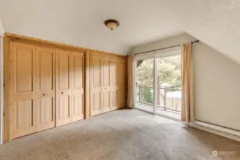 2nd Upper bedroom w/Cedar Closets