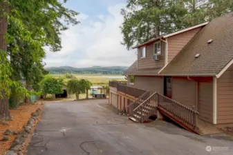 Driveway to Boathouse & Garage