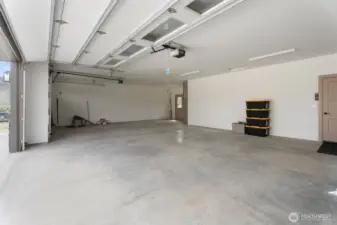 950 sq ft garage!