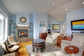 Spacious living, abundant natural light!