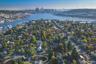 Walk to dining, shops, schools, parks, & more from this stellar Wallingford location.