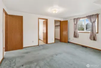 The primary suite includes a walk in closet and 3/4 bath.